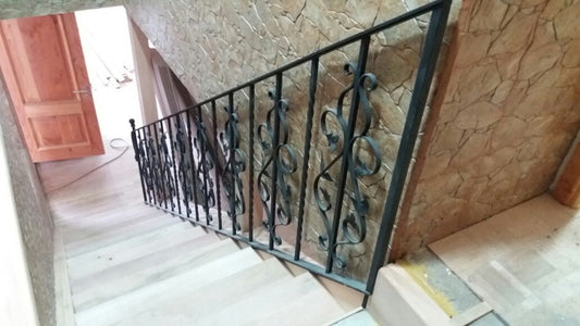 BARANDA DE ESCALERA TULIPAN